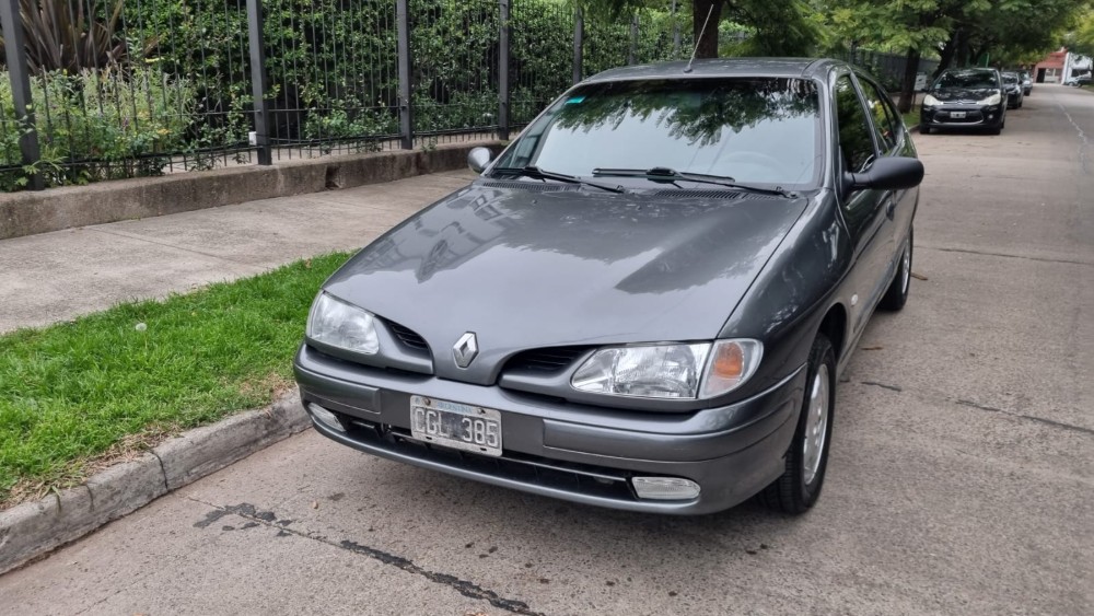 Renault Megane RXE  — foto 5
